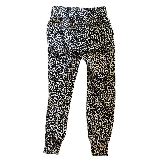 CAbi women’s leopard print effortless casual pull on stretch joggers size XS - Picture 3 of 6